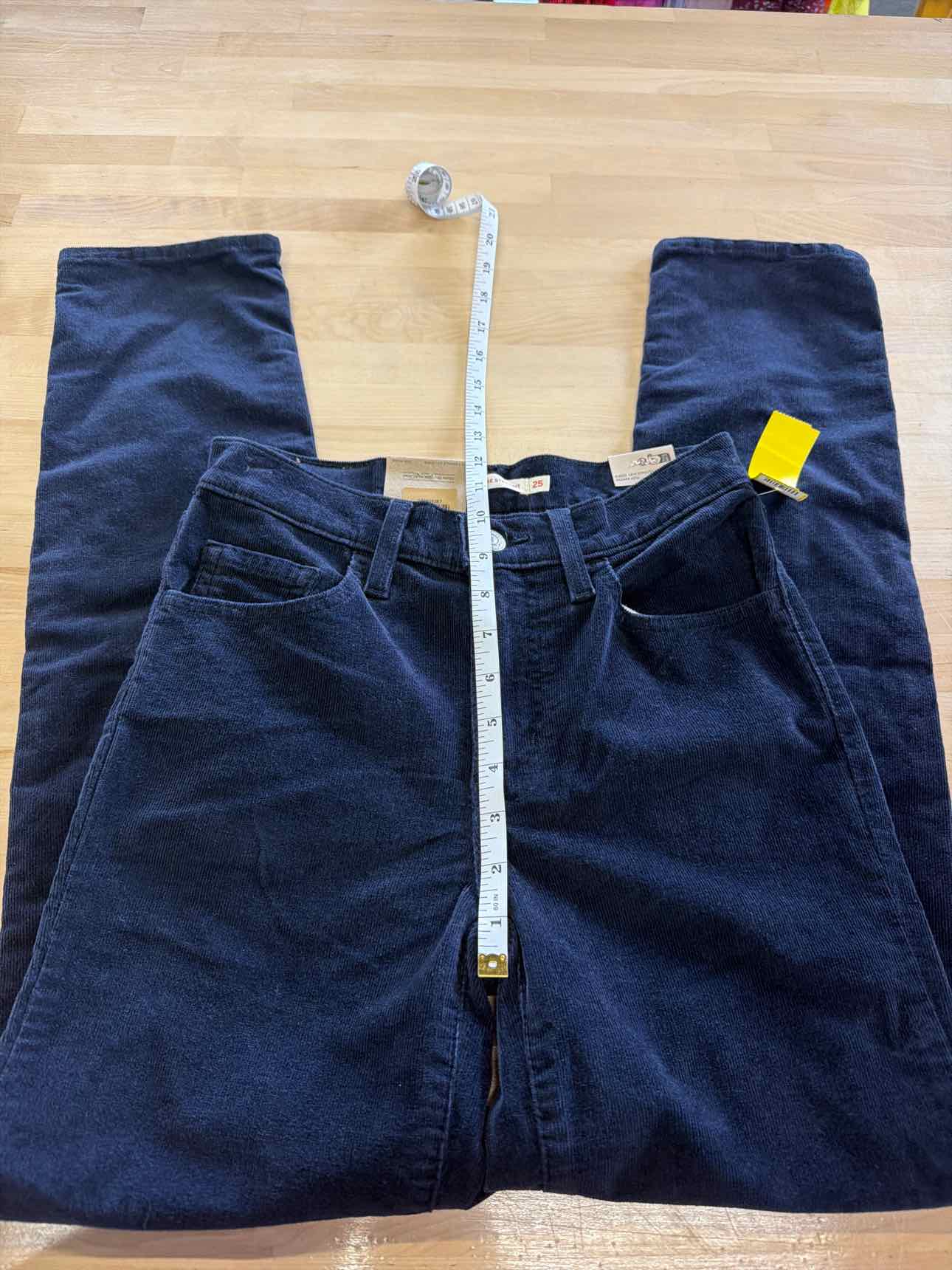 Levi's Women's 724 High Rise Straight Pants