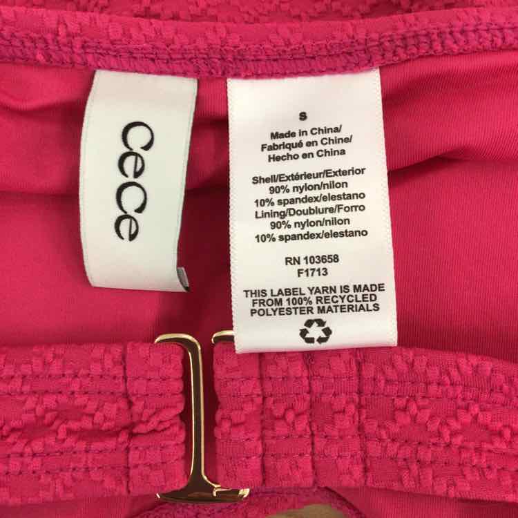 CeCe Size S La Vie a La Mer Textured Button-Front Tankini Top - Fuchsia