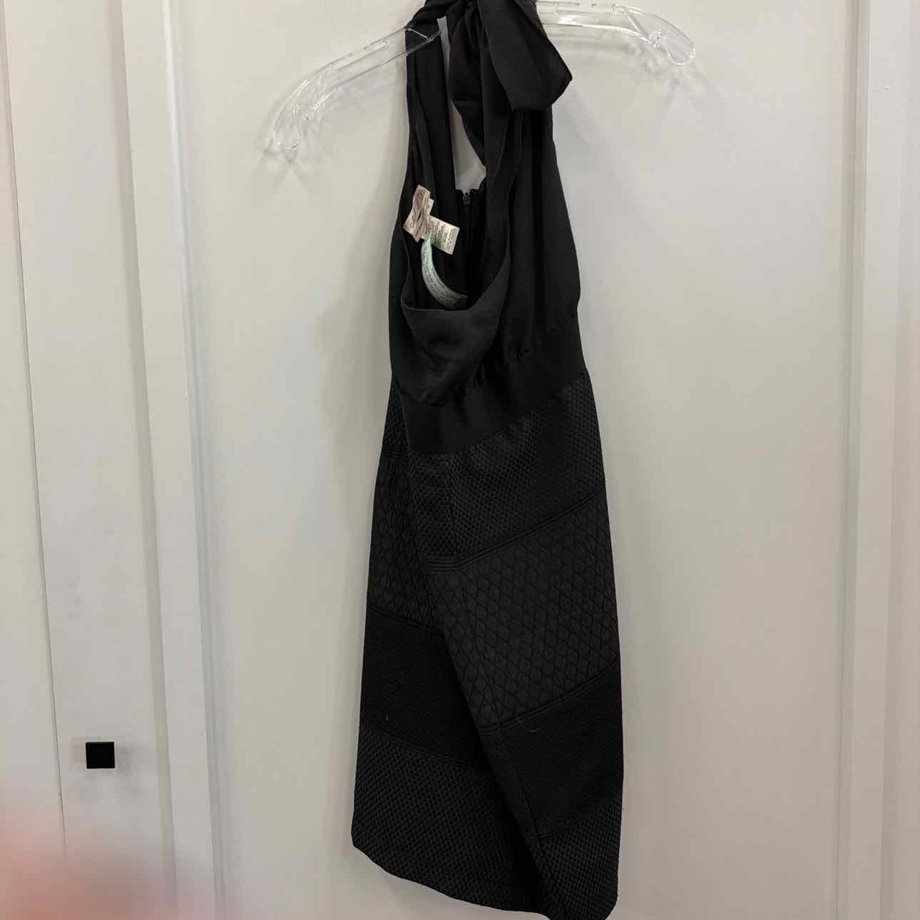 Max Studio Size 4 Black Preloved Dress