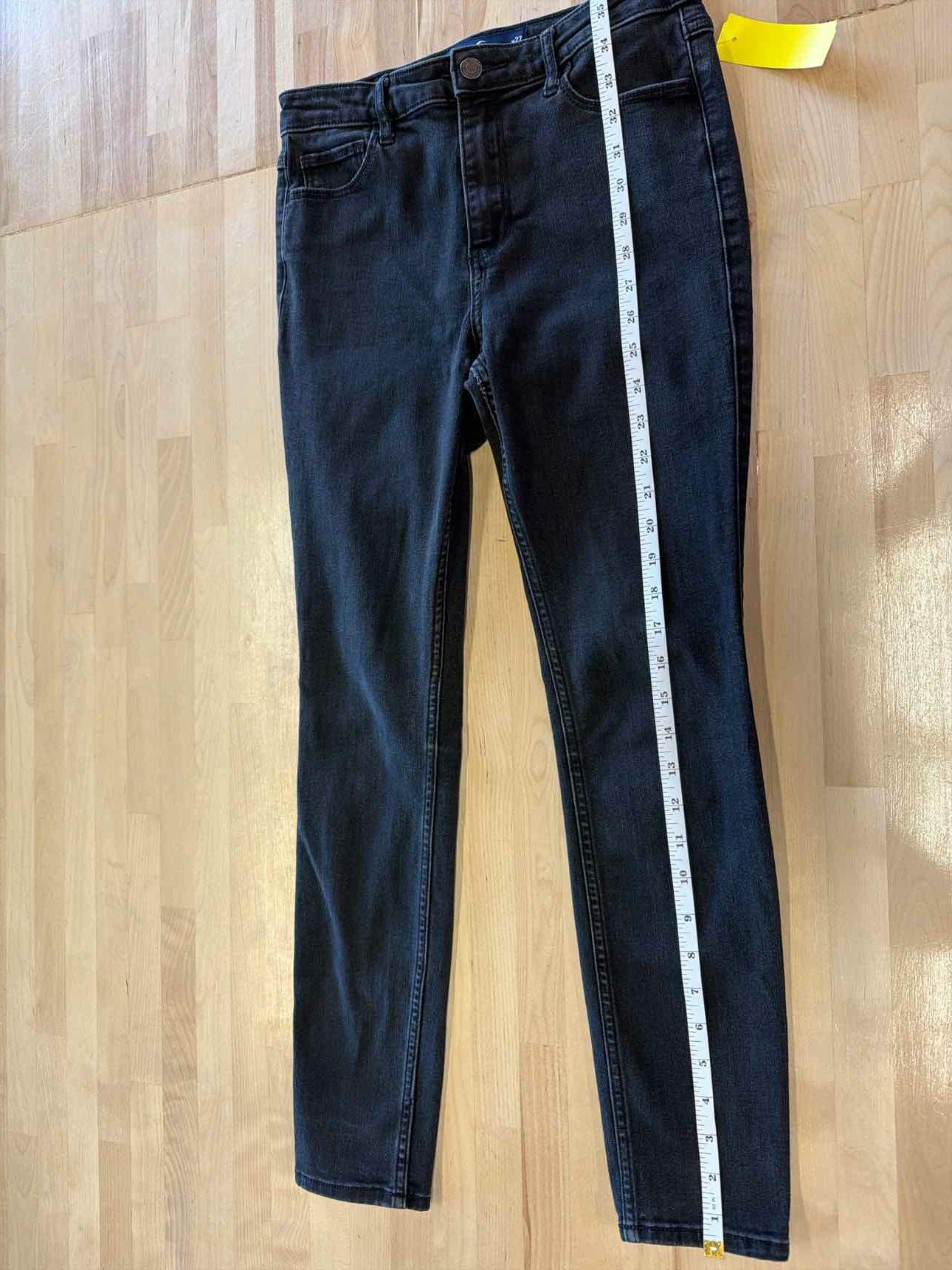 Hollister Size 5 Black Preloved Pants
