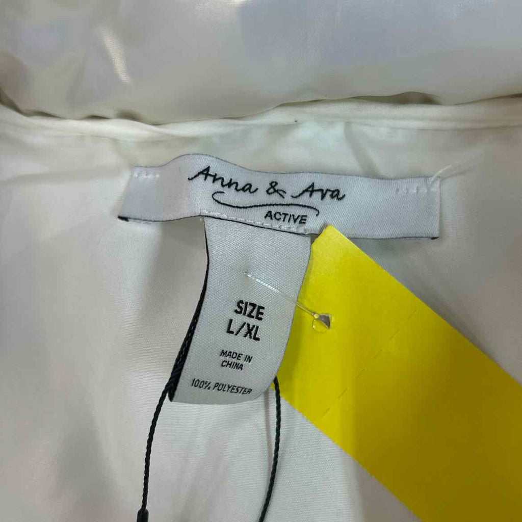 Anna & Ava Size L White New Vest