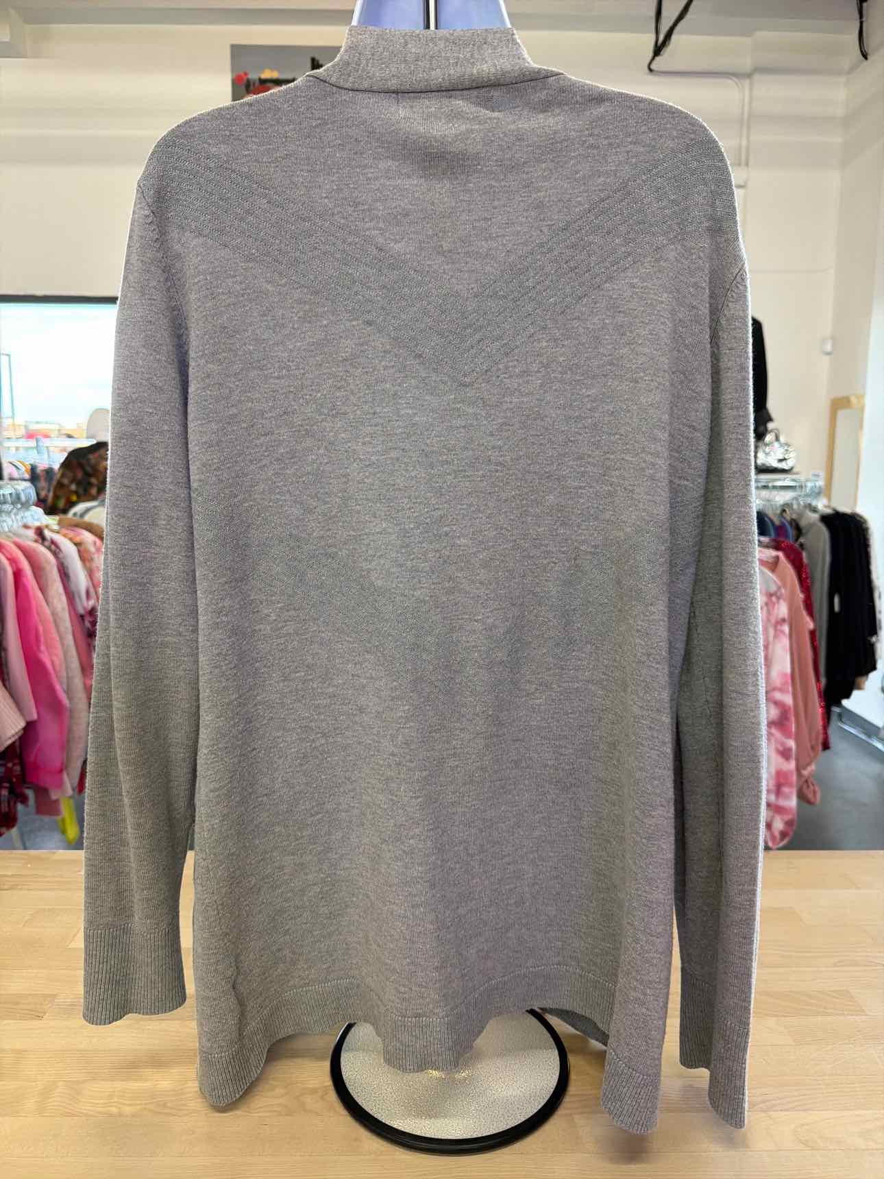 Karen Scott Size M Gray Cardigan