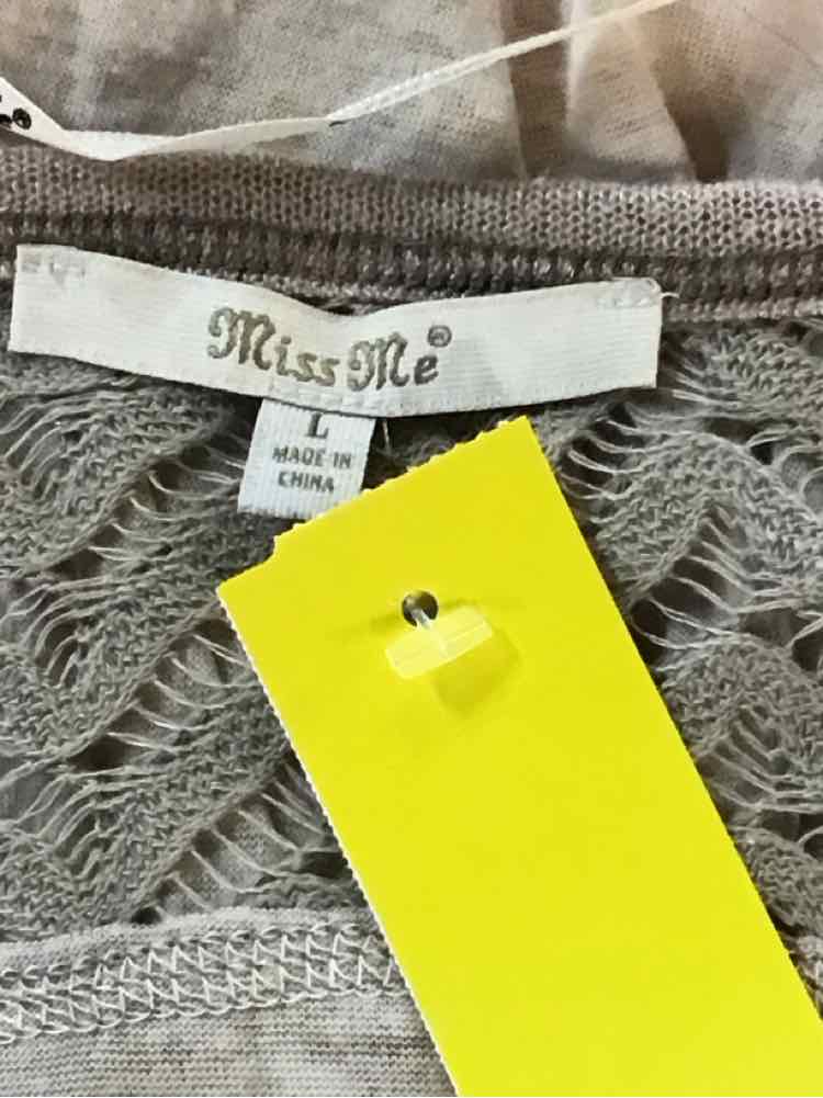 Miss Me Size L Cream Preloved T-Shirt LS
