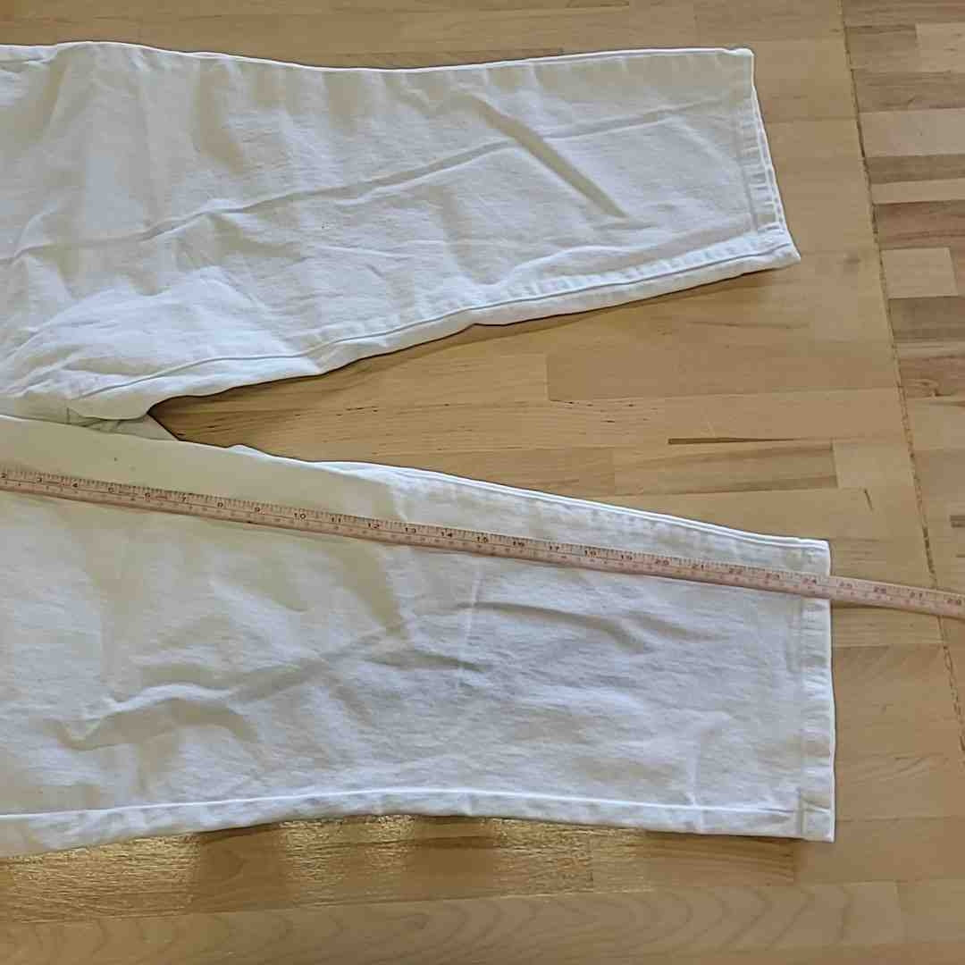 Celebrity pink Size 22 White Jeans Skinnt Mid-Rise The Rider Crop NWT