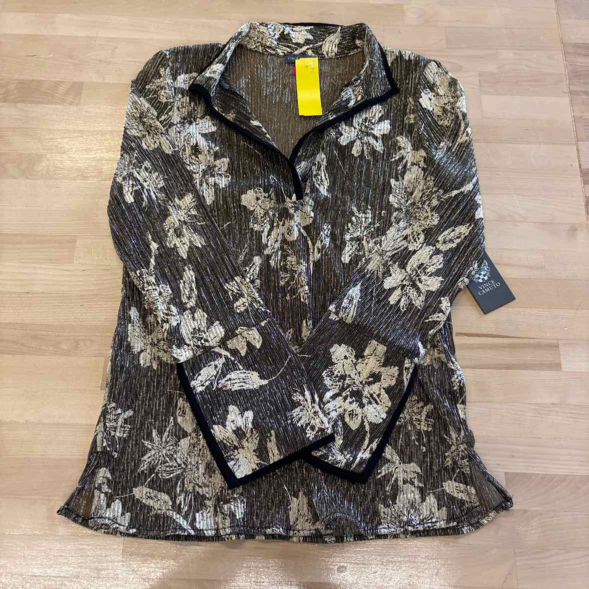 Vince Camuto Size XS Gold/ Black Blouse