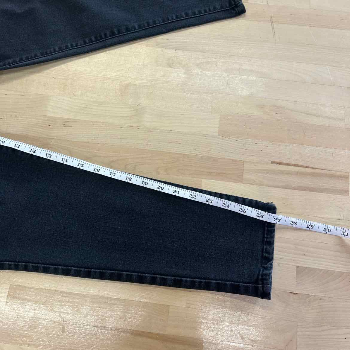 Democracy Size 12 Gray Denim Preloved Jeans