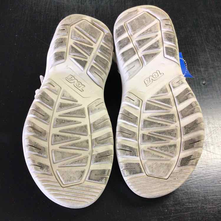 Teva Shoe Size 9 Tan Sandals