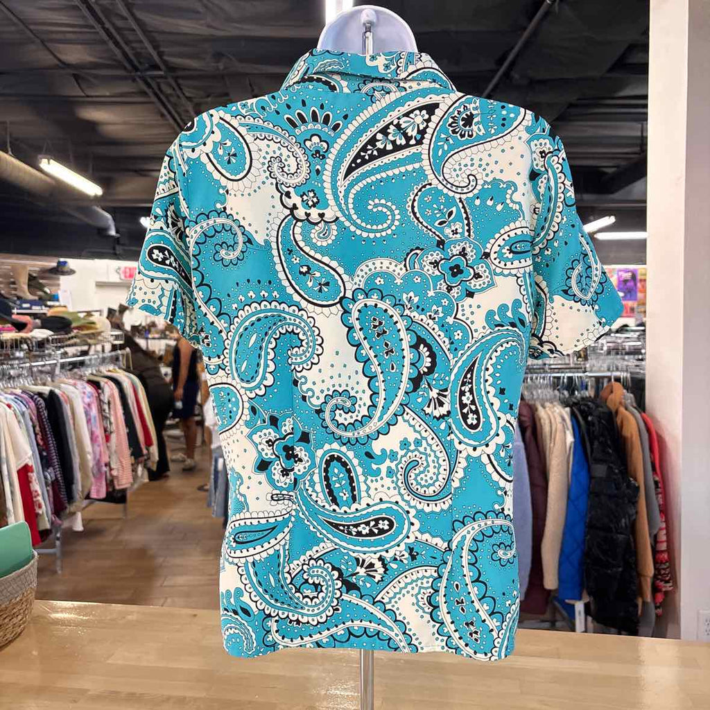 Elementz Size S Blue White Preloved Button Down SS