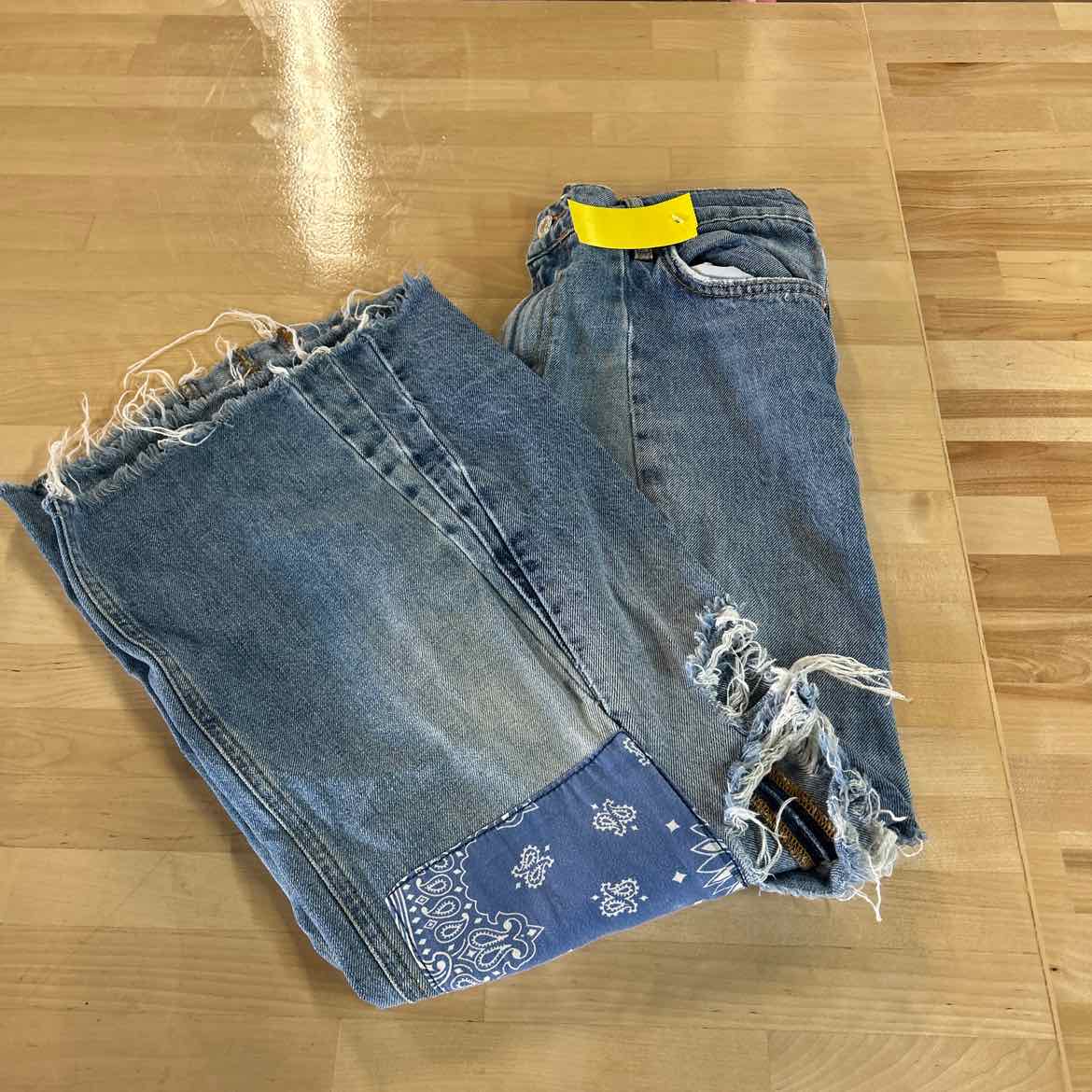 we the free Size 26 Blue Preloved Jeans