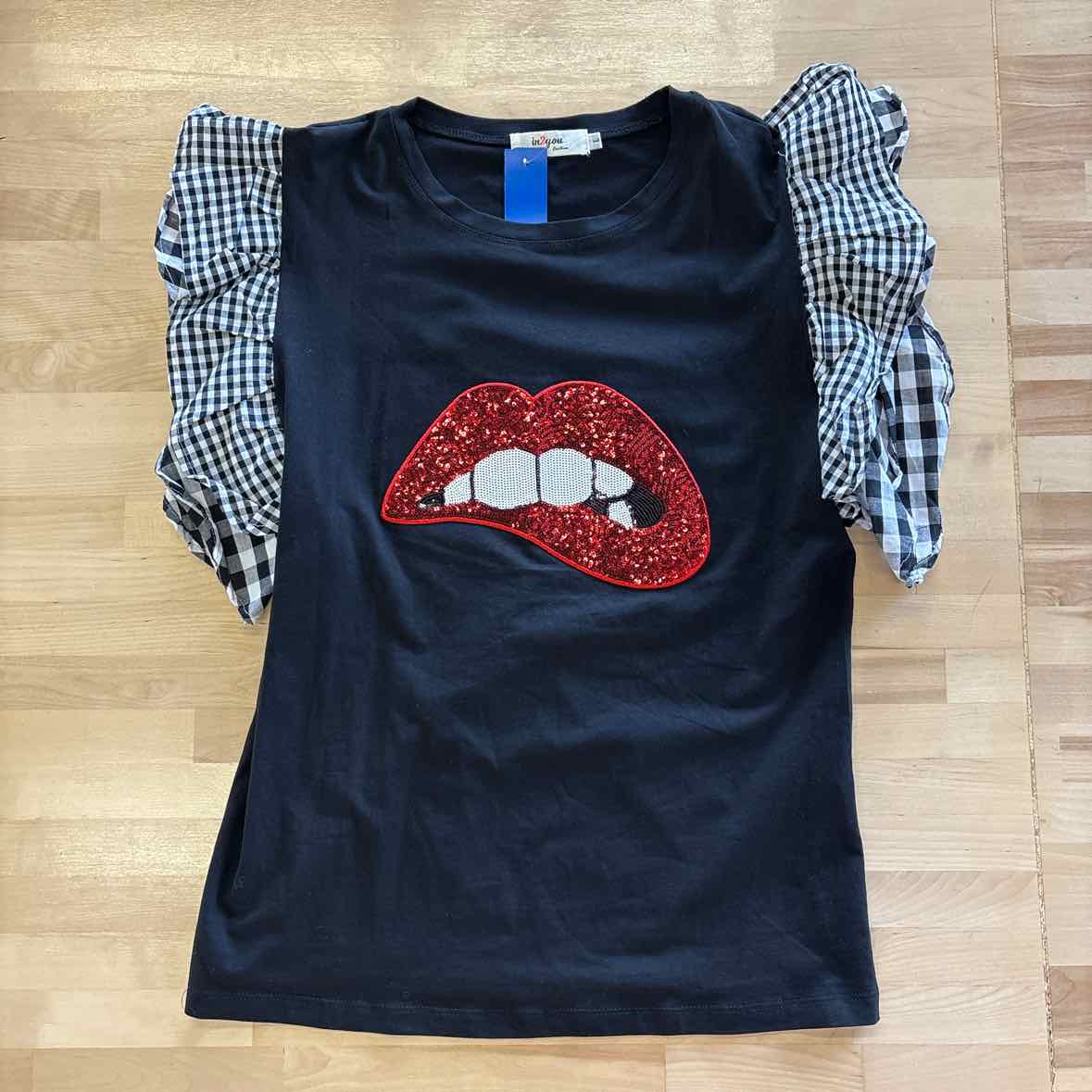 In2You Size L Black Blouse