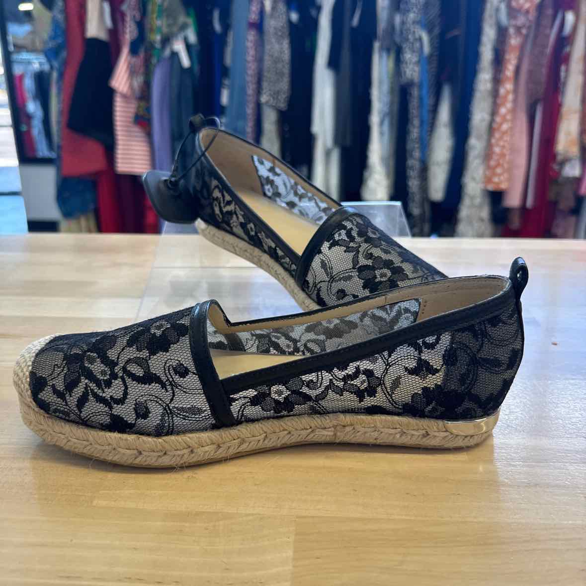 Stuart Weitzman Shoe Size 6 Black Slip On