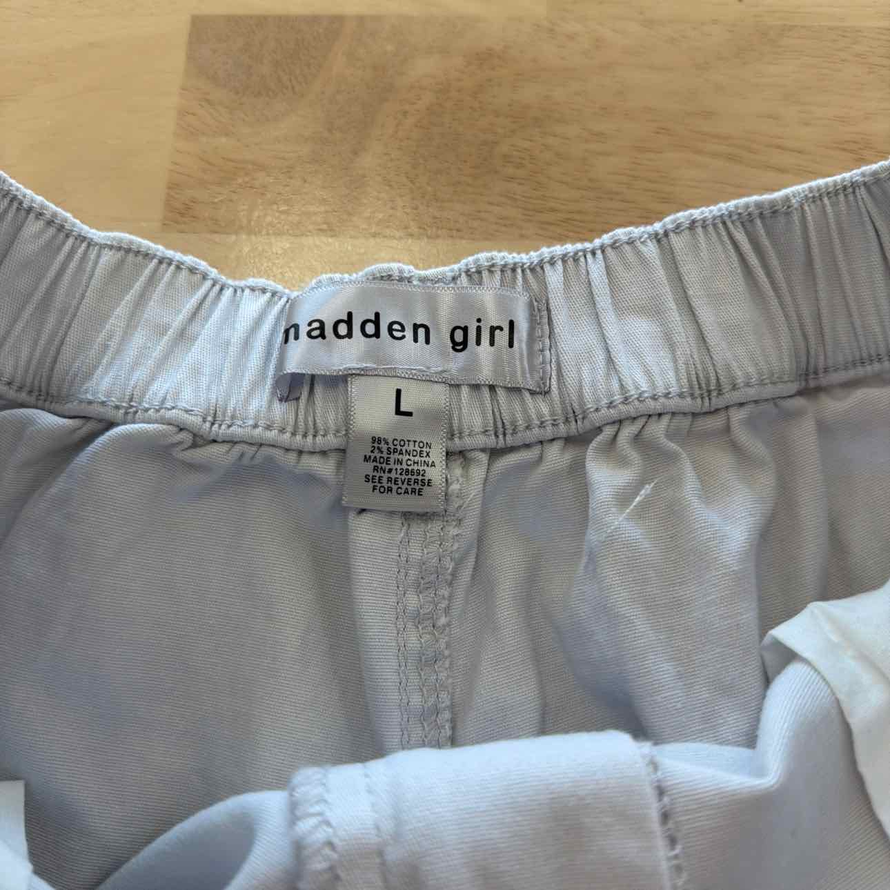 Madden Girl Women Size L  Gray New Shorts High Rise Utility Shorts