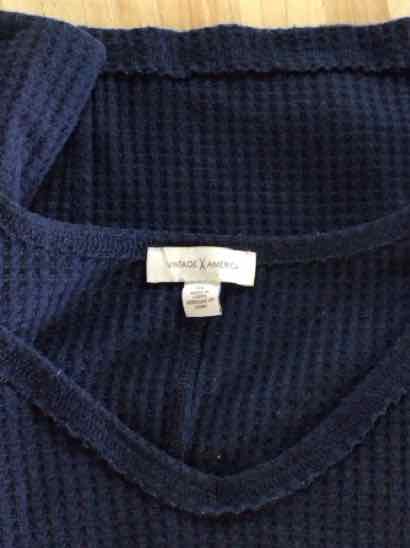 Vintage America Size XL Blue Knit Preloved Sweater