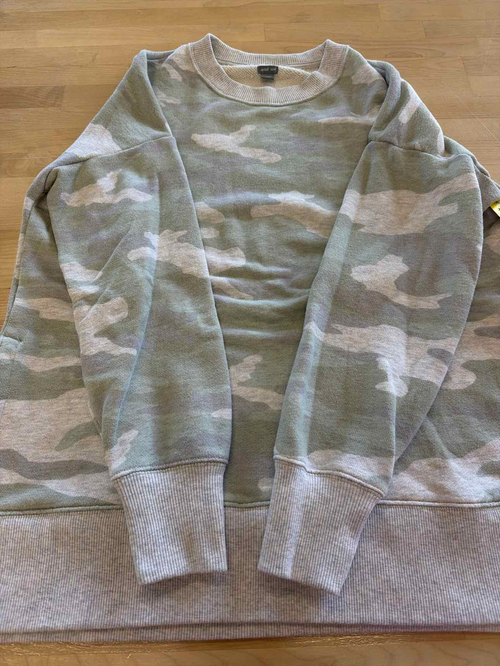 aerie Size XS Camo Sweater