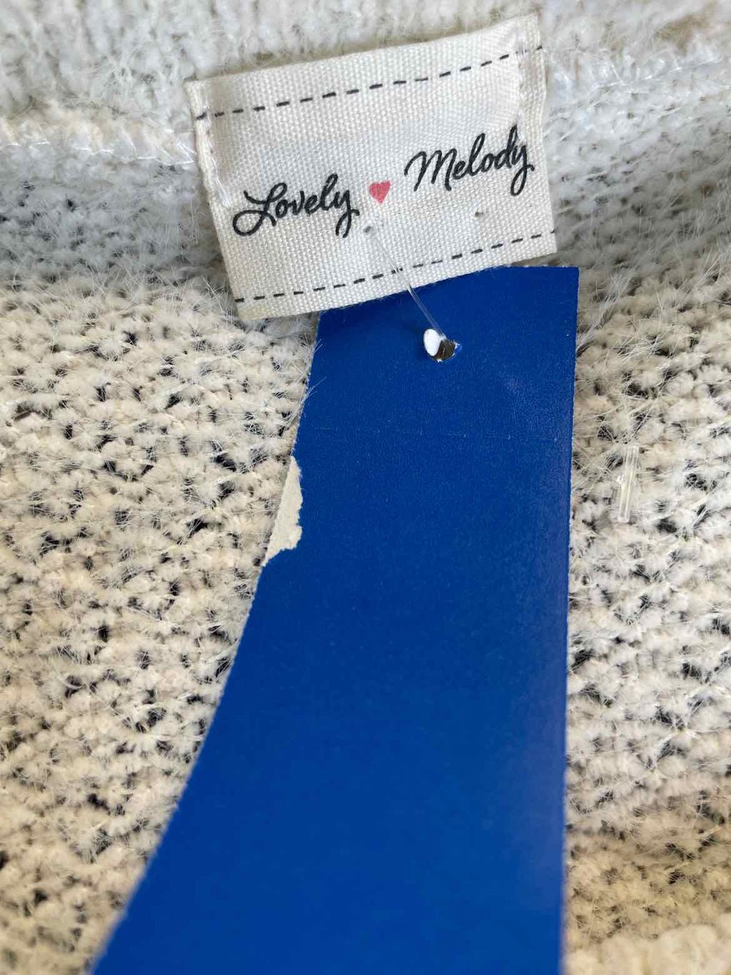 Lovely Melody Size M pink & white Sweater