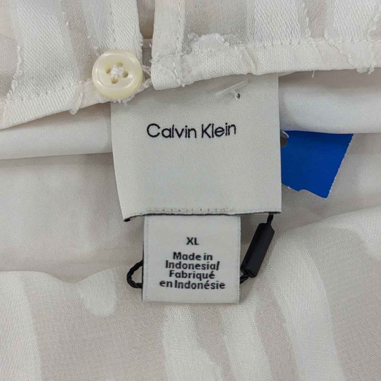 Calvin Klein Size XL Women's Sleeveless Burnout Blouse - Cream Burnout