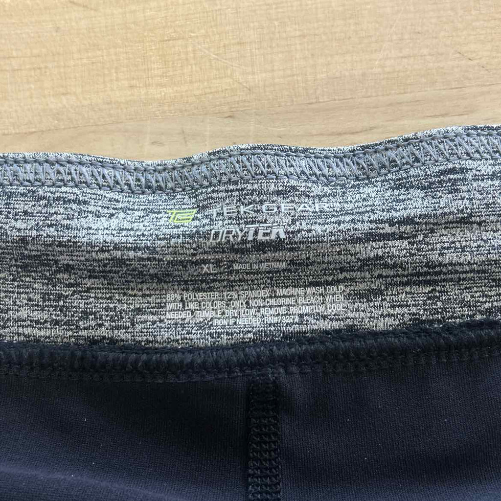 Tek gear Women Size XL Gray Preloved Skorts
