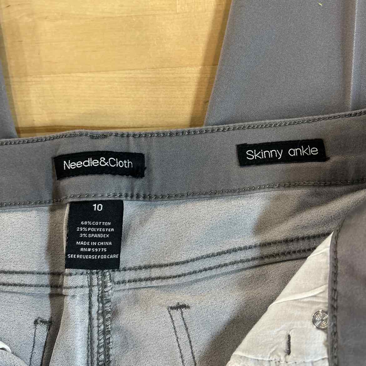 Needle&Cloth Size 10 Gray Preloved Pants
