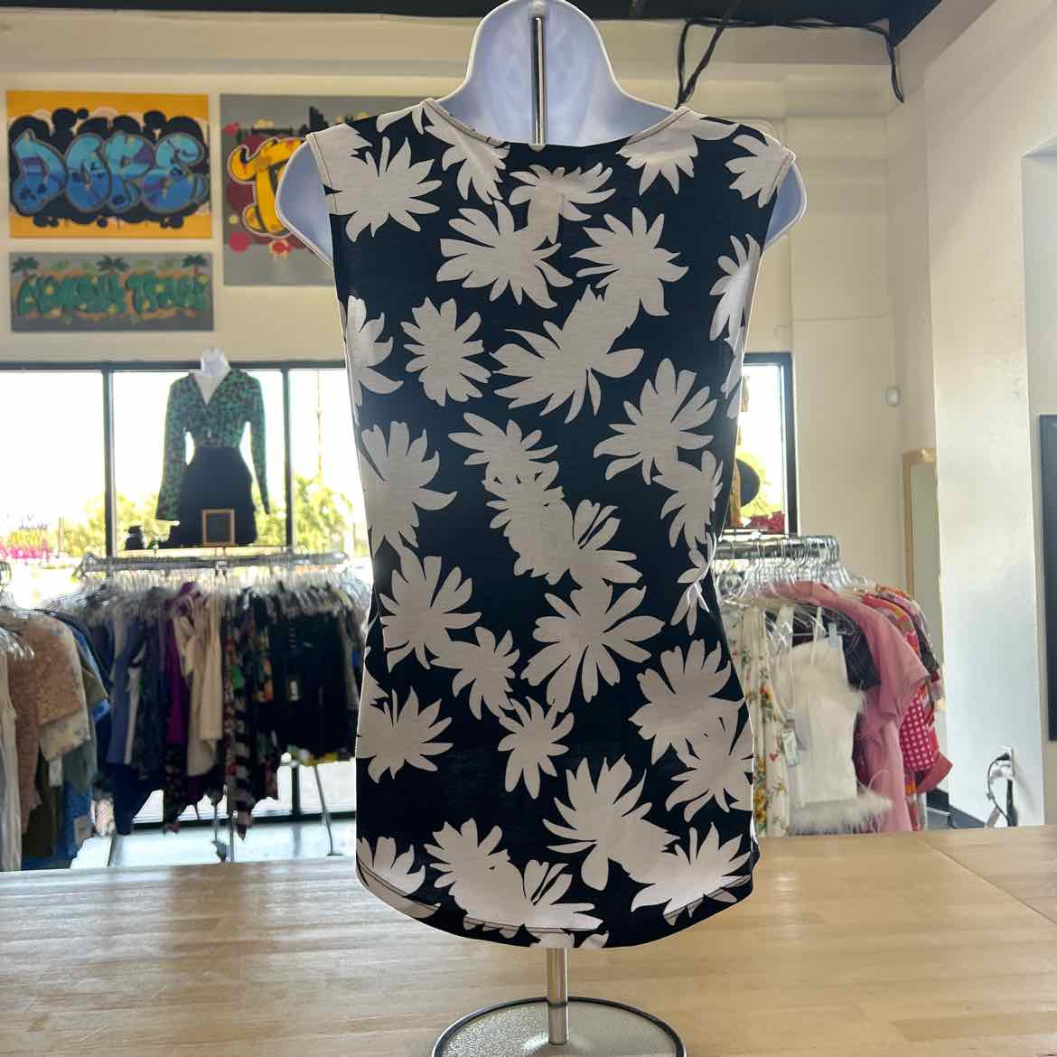 INC Size M Black White Preloved Athletic Tank