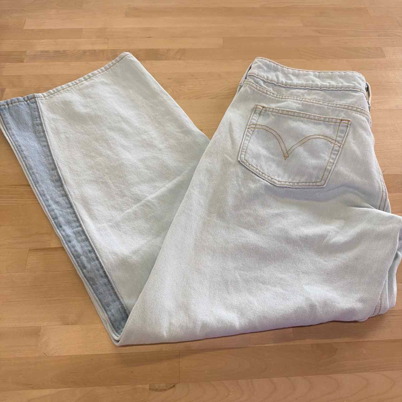 Levi's Superlow Loose Stripe Jeans