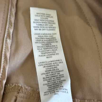 White House Black Market Size 00 Tan Shorts