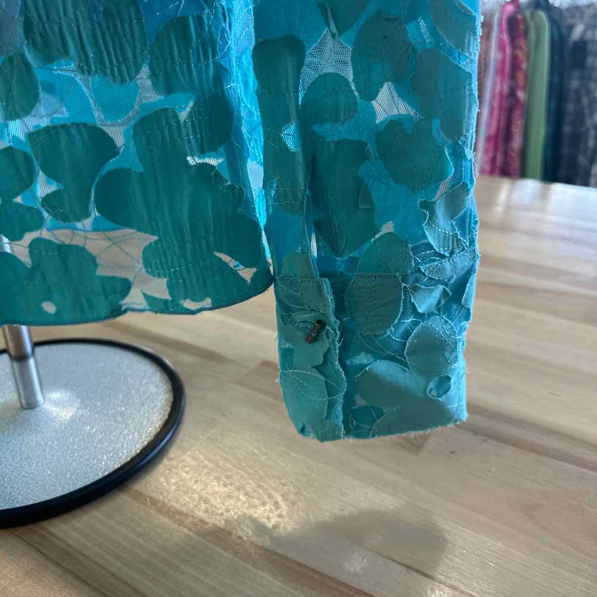 Bella Pelle Size S Blue Mesh Button Down Shirt