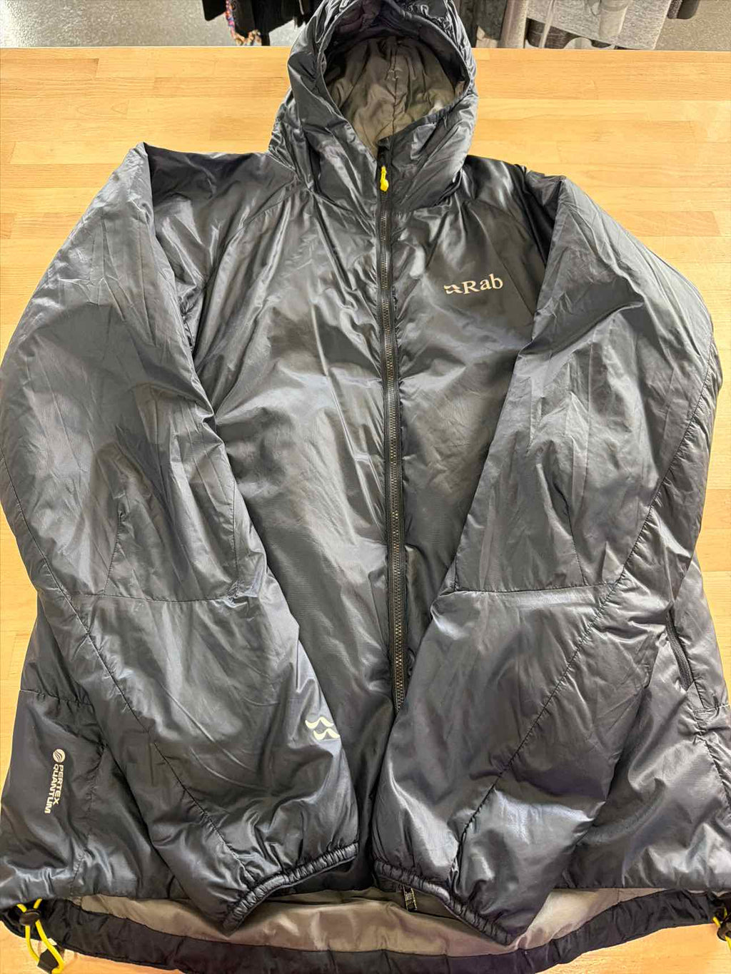 RAB Size M Navy MENS Jacket