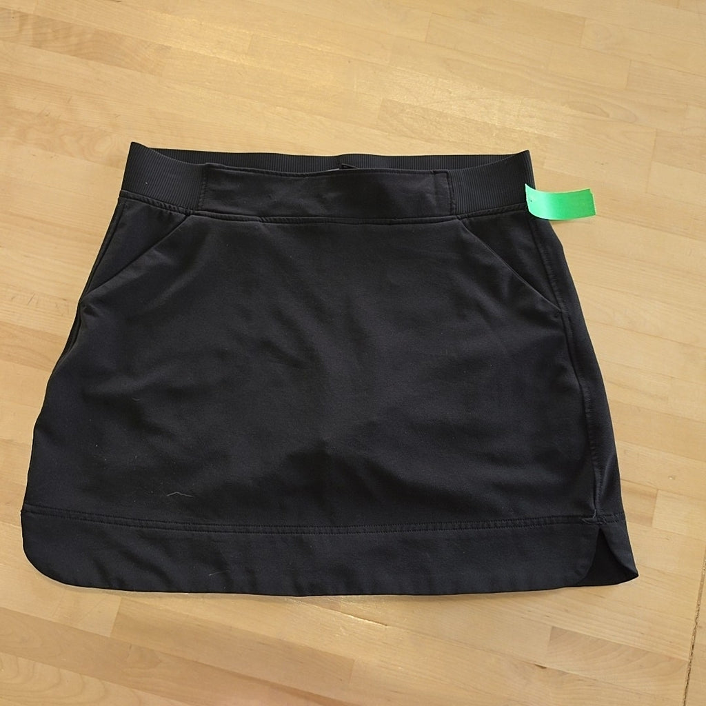 32 degrees Women Size M Black Preloved Skorts