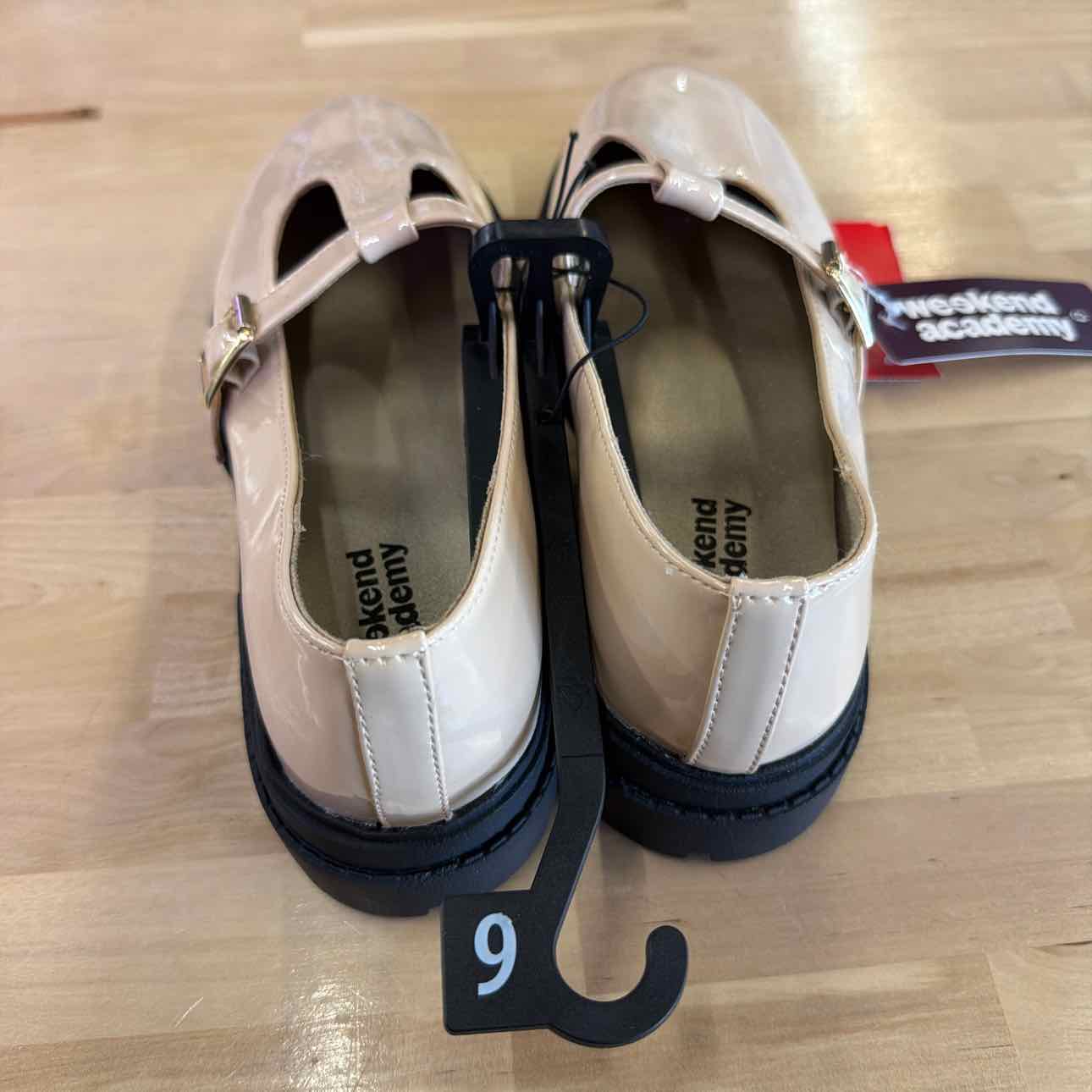 Slip On Weekend academy dress shoes