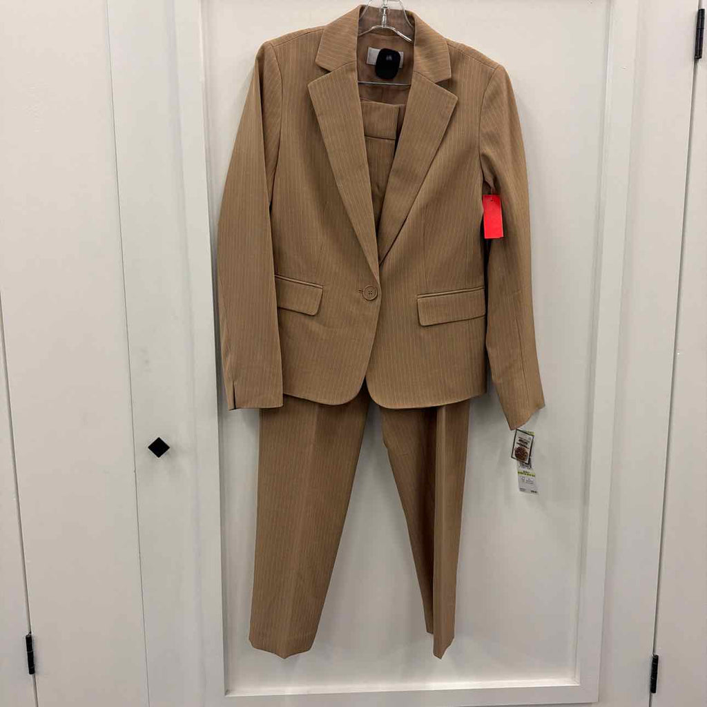 Le Suit Size 4 Tan New 2 pc Dress Set