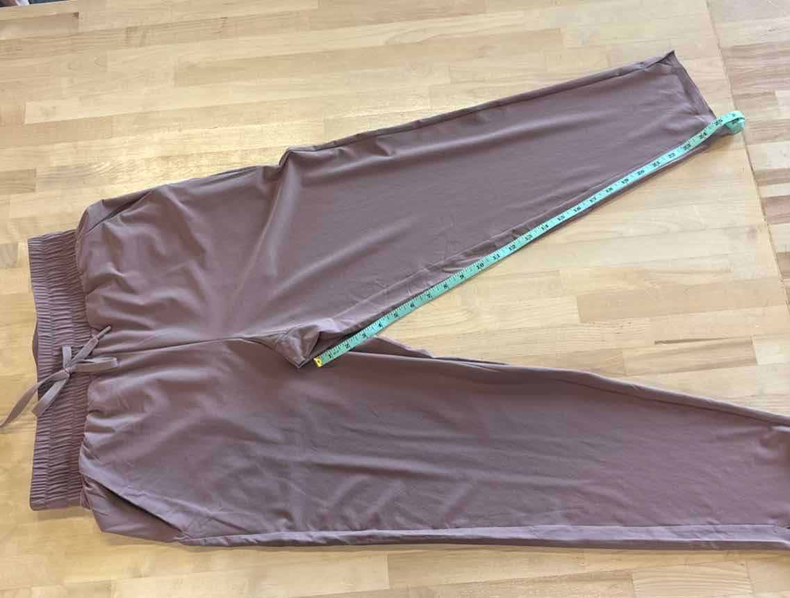 All In  motion Size S Tan Athletic Pants
