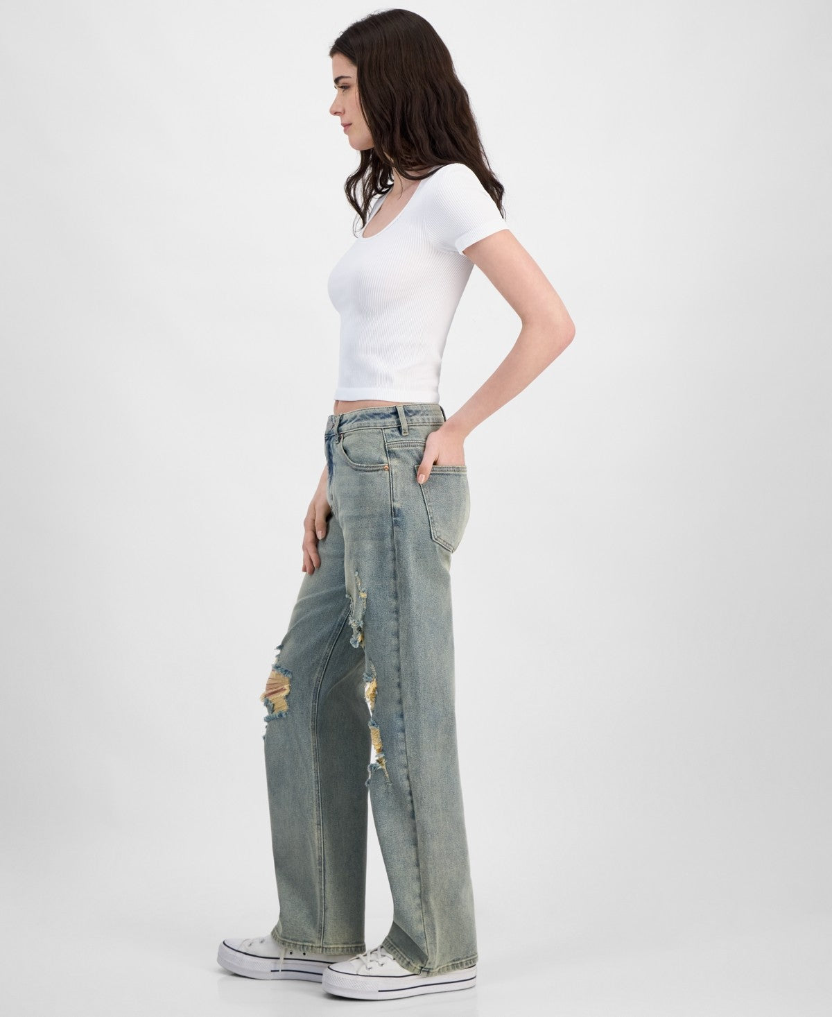 Madden Girl Juniors' Super High Rise Distressed 90s Wide Leg Jeans - Tinted Wash
