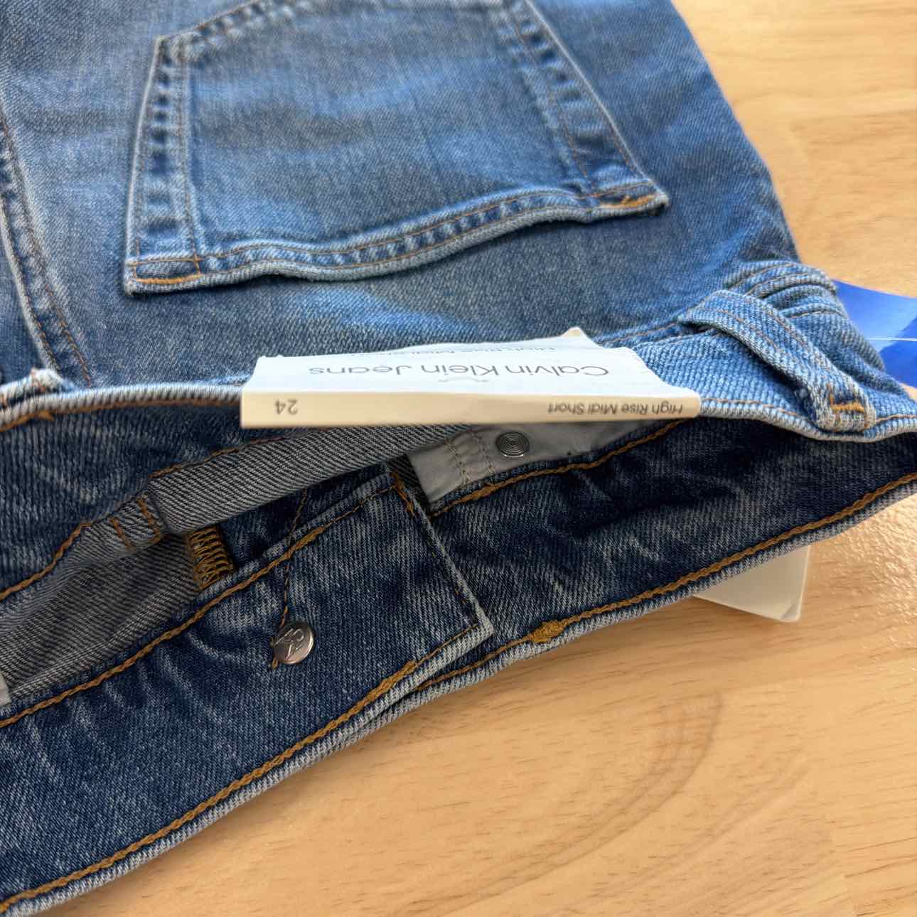 Calvin Klein Women Size 24 Blue New Shorts