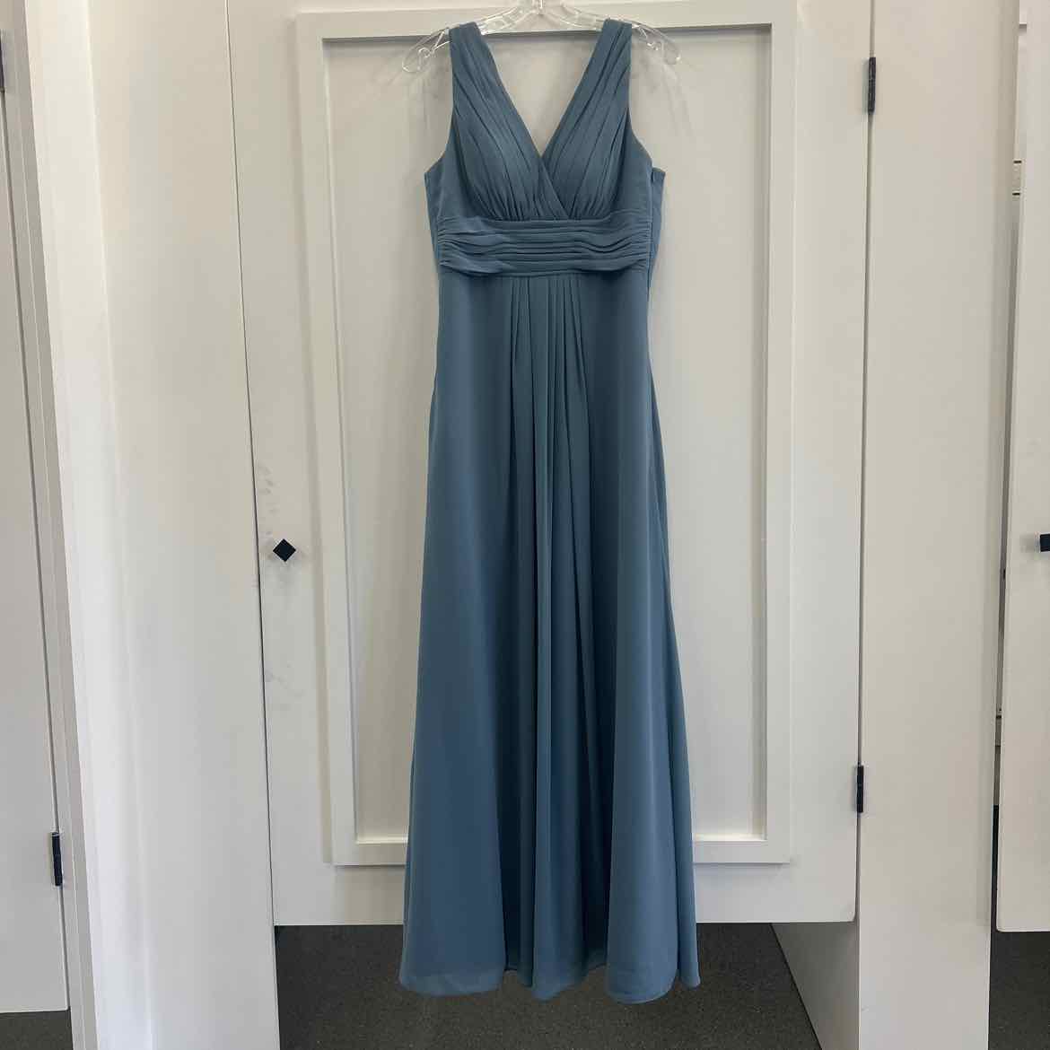 Bill Levkoff Size 6 Blue Preloved Dress – Sweet Repeats