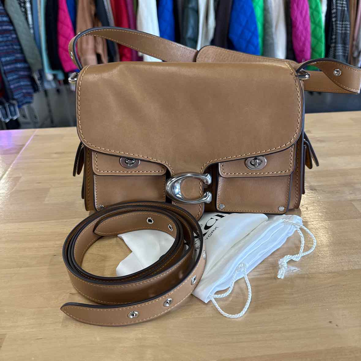 Coach Tabby Cargo Turnlock Full Grain Leather -  Honey Brown