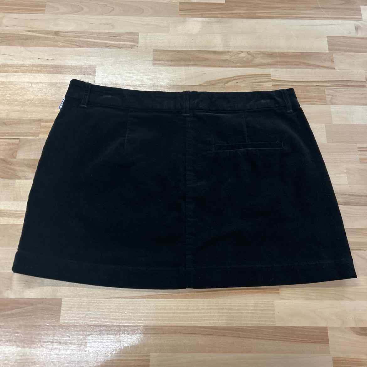 Asos Size 10 Black Skirt