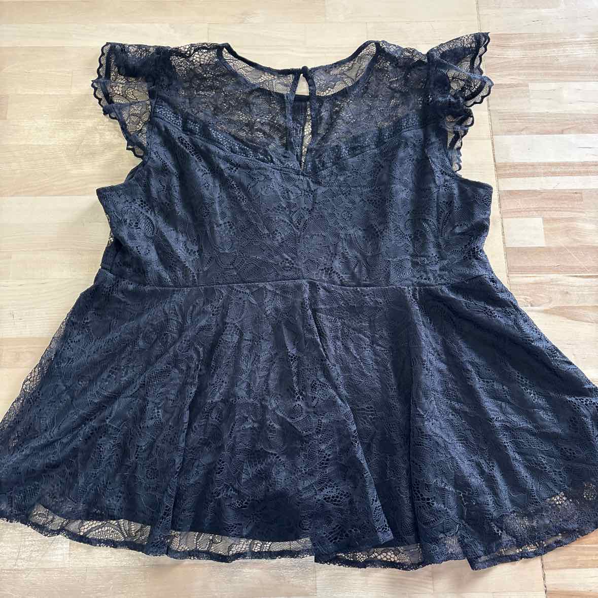 Torrid Size 0 Black Lace Preloved Sleeveless