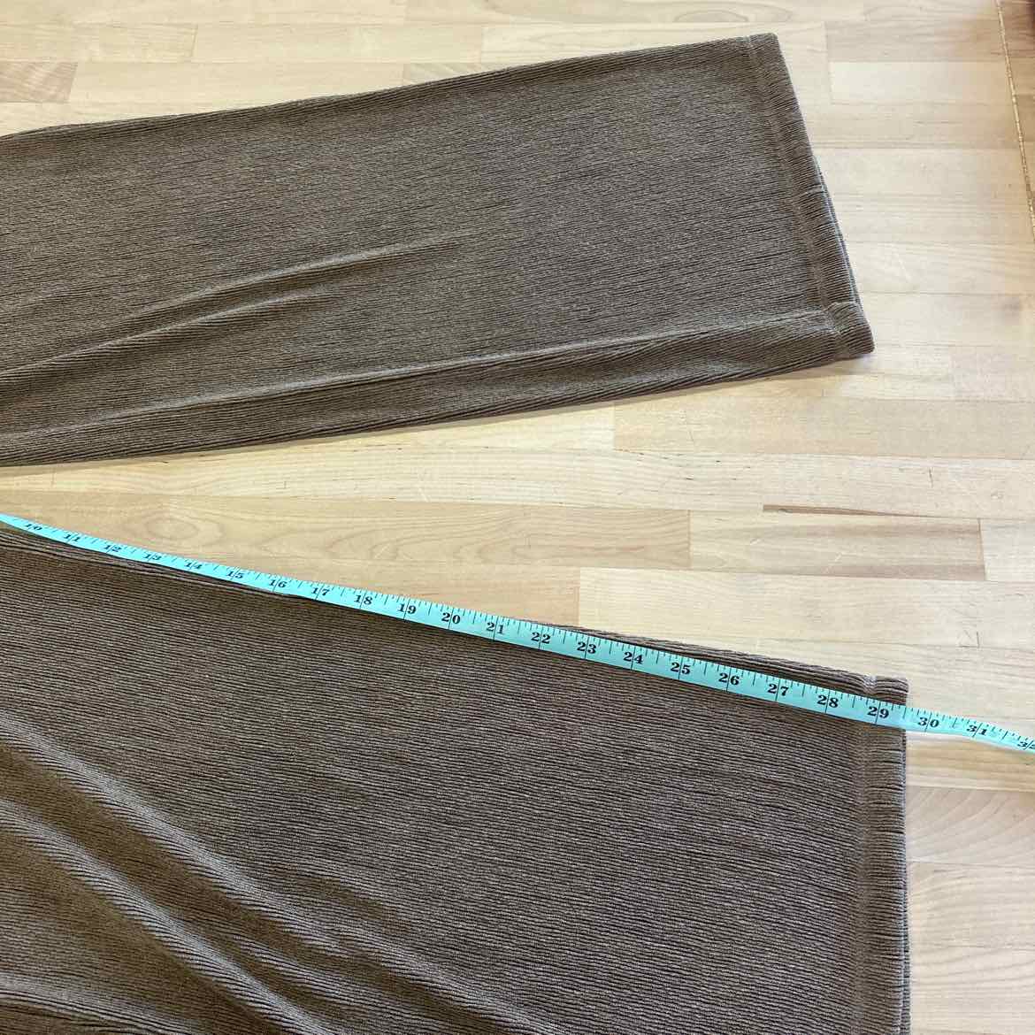 Accent Size M Brown Preloved Pants