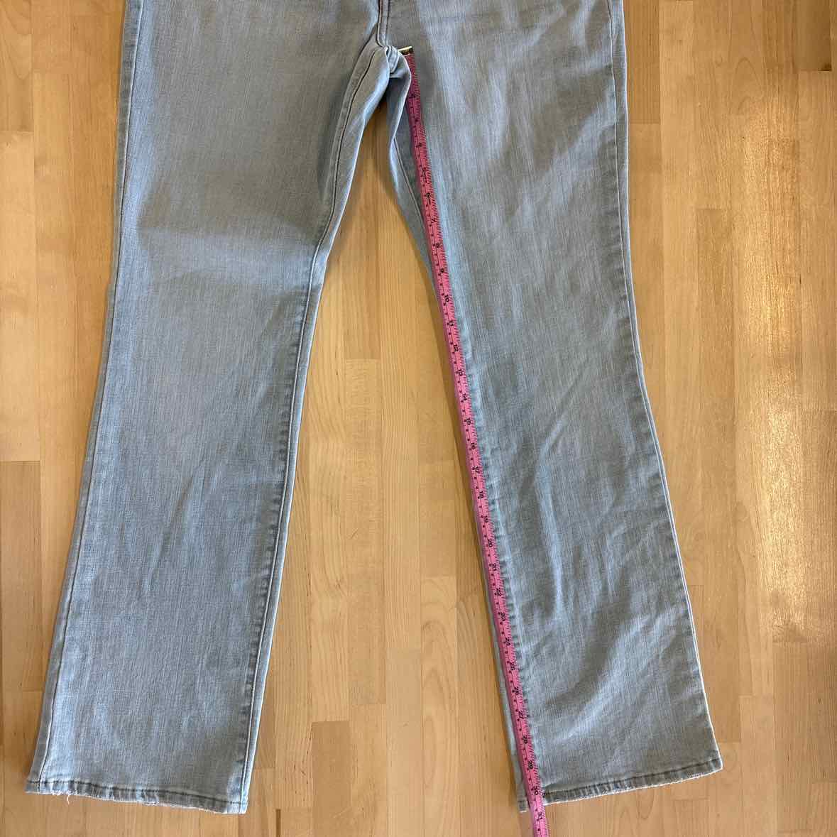 Levi's Size 32 Blue Jeans