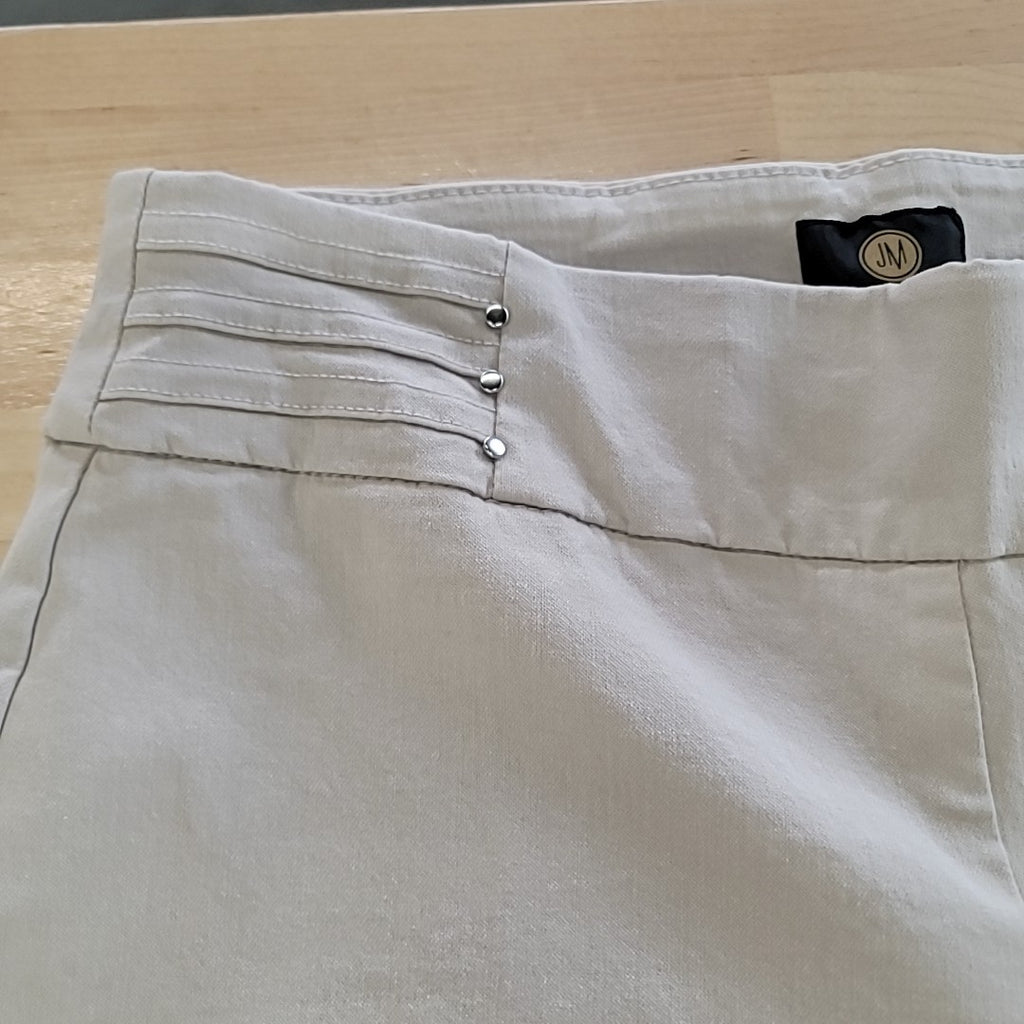 JM Collection Size S Tan Pants