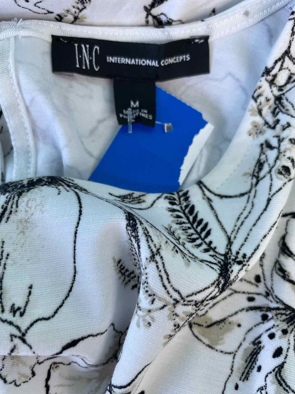 INC Size M White & Beige Sleeveless