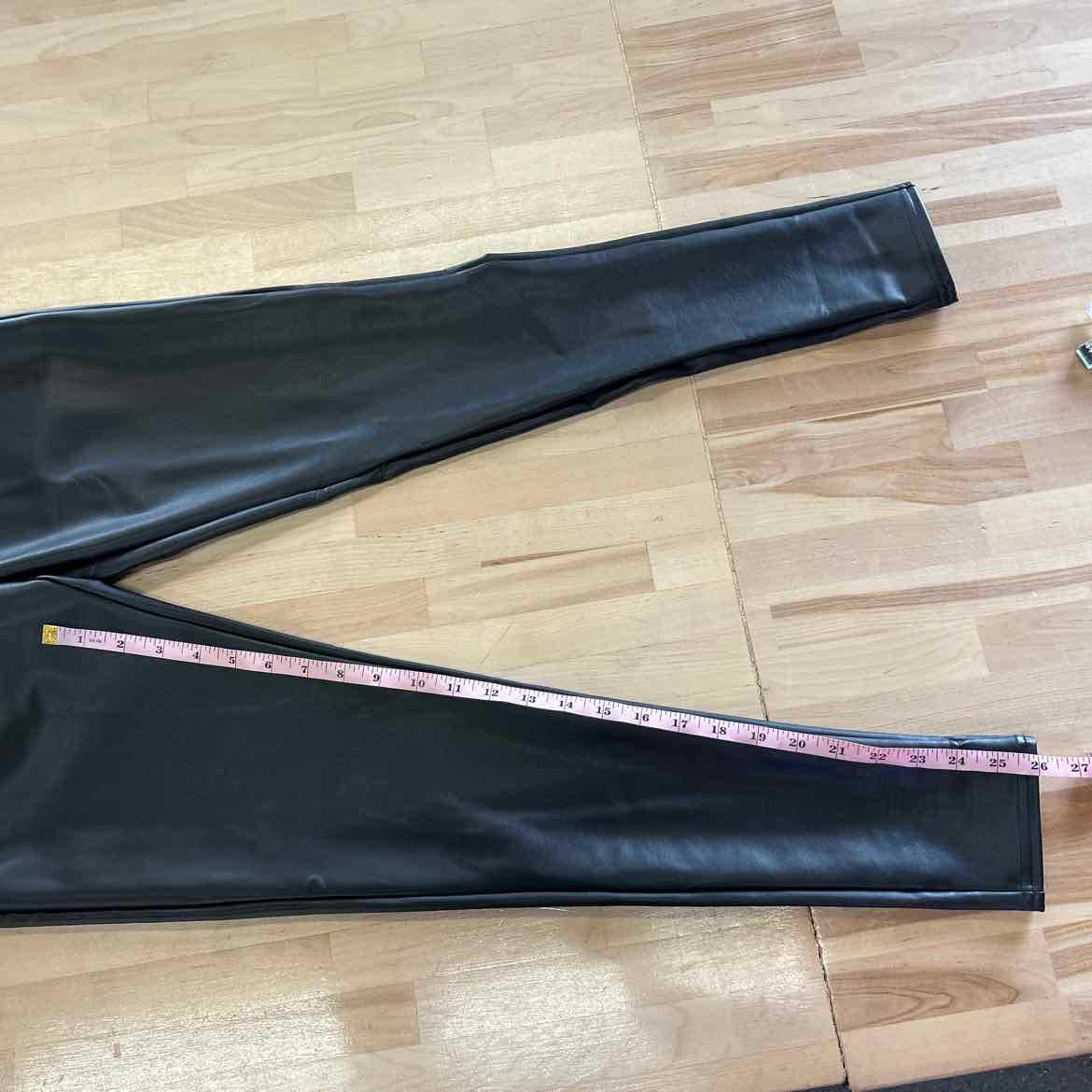 Spank Size L Black Preloved Pants