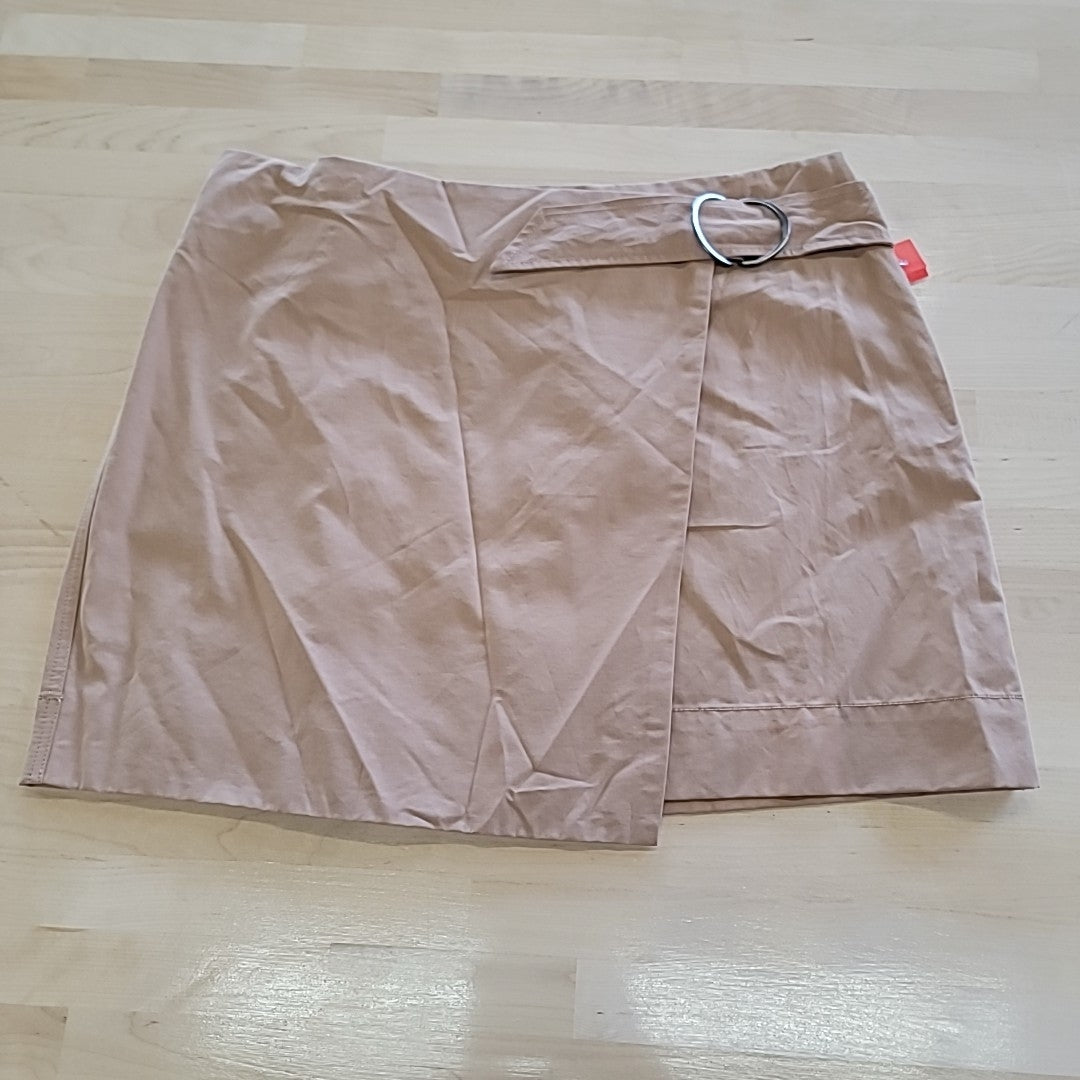 Calvin Klein Size M Tan Skirt