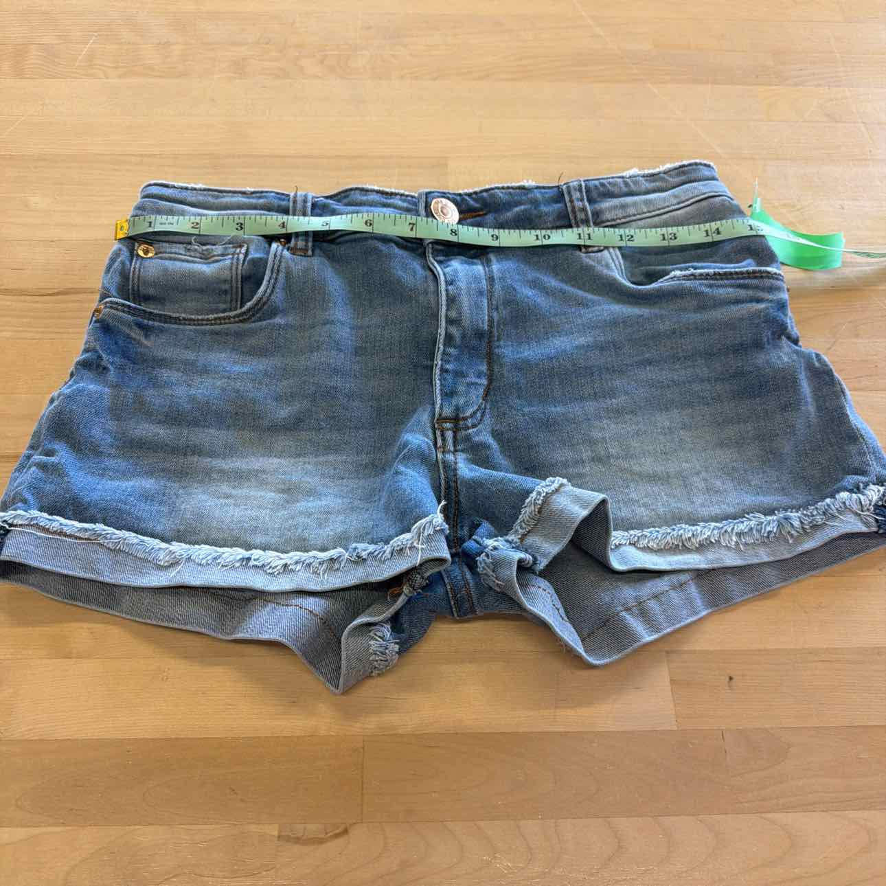 STS Blue Women Size 26 Blue Denim Preloved Shorts
