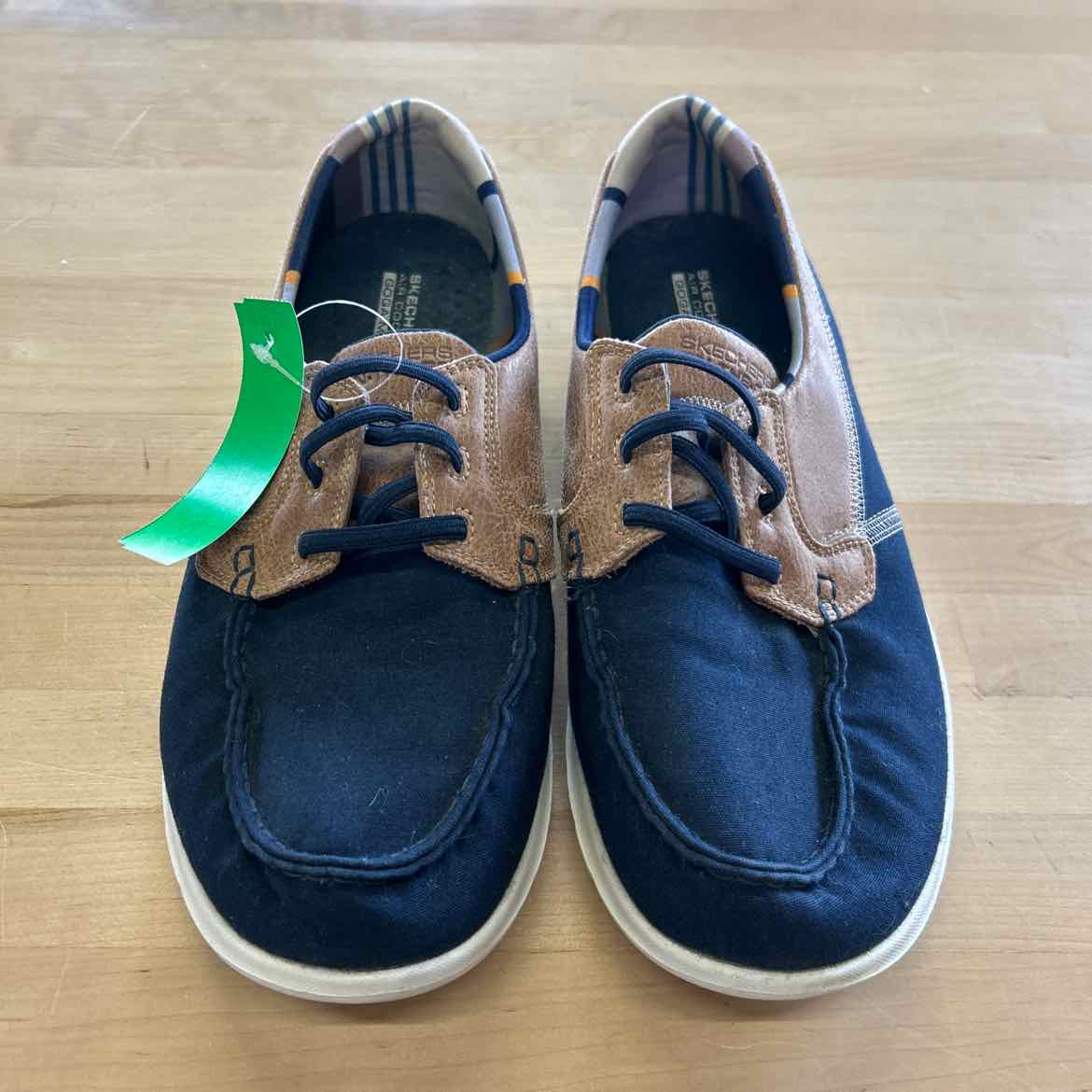 Skechers Size 10 Navy/Brown Preloved Sneakers