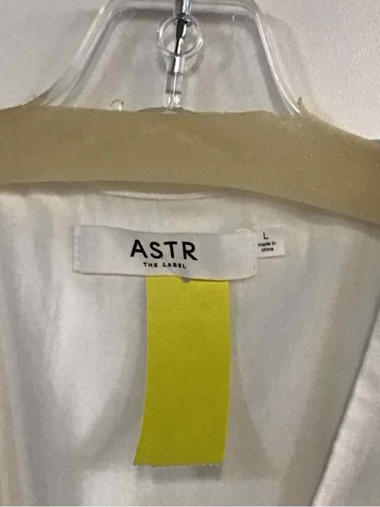 astr Size L White Preloved Dress