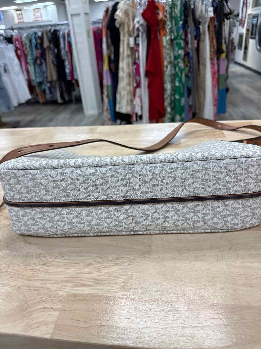 Michael Kors Cream Shoulder Preloved Nolita Handbag