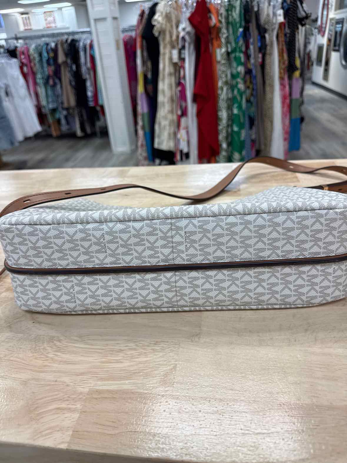 Michael Kors Cream Shoulder Preloved Nolita Handbag