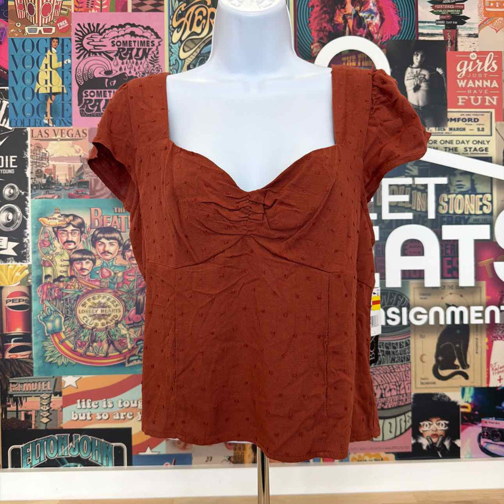 BCX Size L Clip-Dot Sweetheart-Neck Top