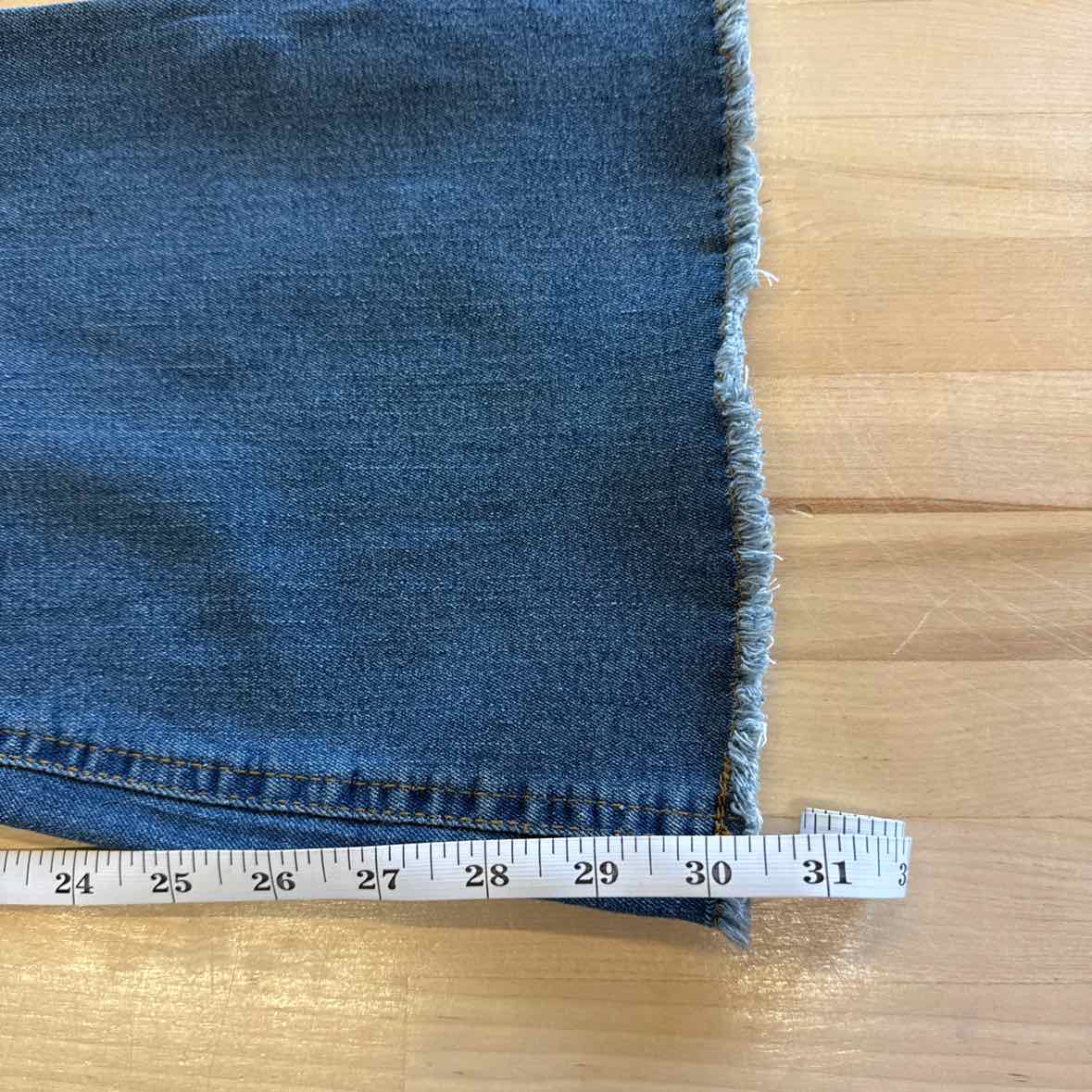 TINSELTOWN Size 7 High Rise Pull On Flare NWT